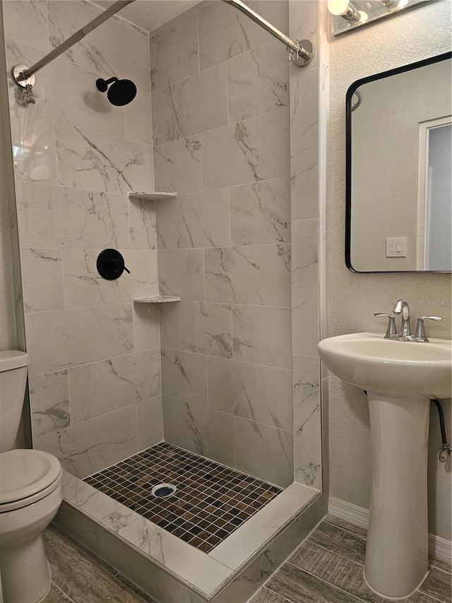 7001 60th St N, Pinellas Park, FL 33781 - bathroom featuring a stall shower