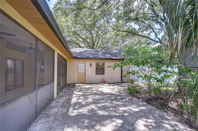 512 Pinewalk Dr, Brandon, FL 33510 - view of patio / terrace featuring a ceiling fan