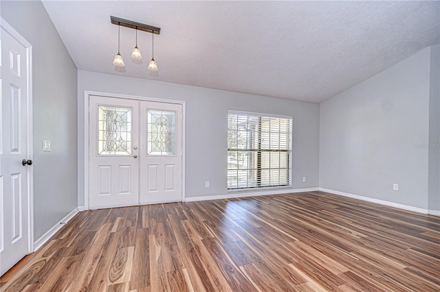 512 Pinewalk Dr, Brandon, FL 33510 - entryway featuring wood finished floors and baseboards