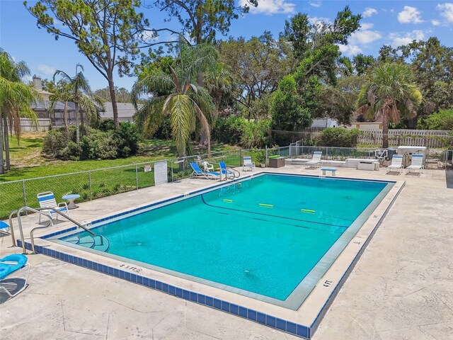 12400 Park Blvd Unit 519, Seminole, FL 33772 - community pool with a patio