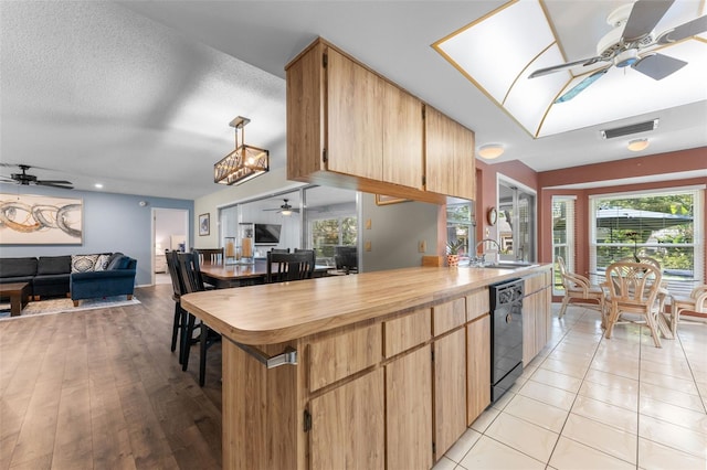 2671 Royal Ridge Dr, Spring Hill, FL 34606 - photo 16