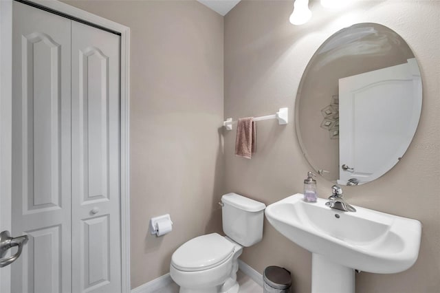 12424 White Bluff Rd, Hudson, FL 34669 - half bathroom featuring a closet and toilet