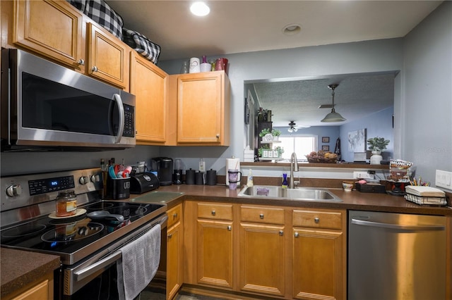 6925 Marble Fawn Pl, Riverview, FL 33578 - photo 9