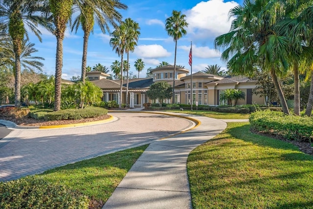 3241 Evening Breeze Loop, Wesley Chapel, FL 33544 - surrounding community featuring a yard