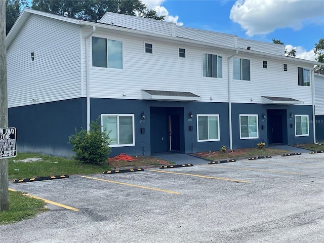 1935 Oxnard Ct, Tampa, FL 33612 - photo 1