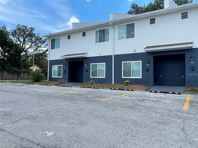 1935 Oxnard Ct, Tampa, FL 33612 - photo 2