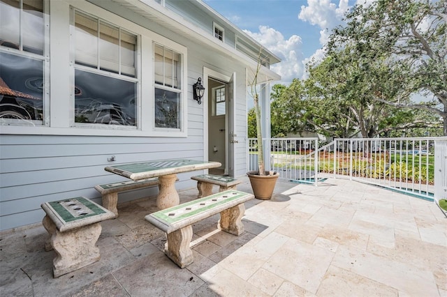 650 Geneva Pl, Tampa, FL 33606 - view of patio / terrace