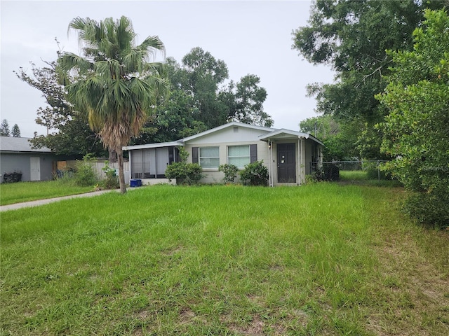 1711 E Poinsettia Ave, Tampa, FL 33612 - photo 1