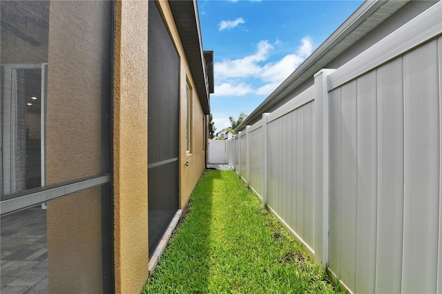 11613 Sweet Tangerine Ln, Tampa, FL 33626 - photo 27