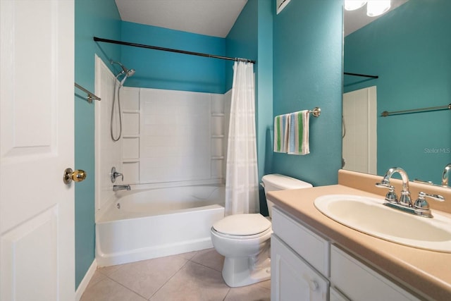 10764 70th Ave Unit 4305, Seminole, FL 33772 - full bathroom featuring vanity, shower / bath combo with shower curtain, and tile patterned floors
