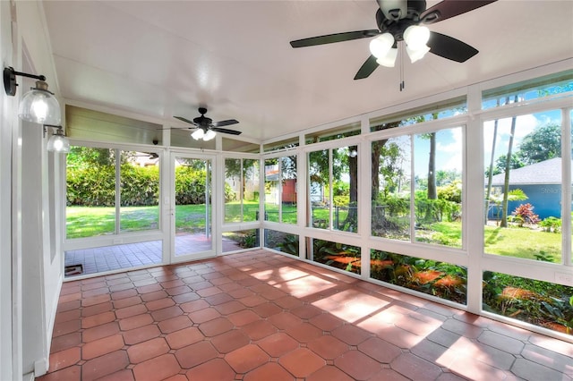 720 Woodward St, Lakeland, FL 33803 - unfurnished sunroom with a ceiling fan