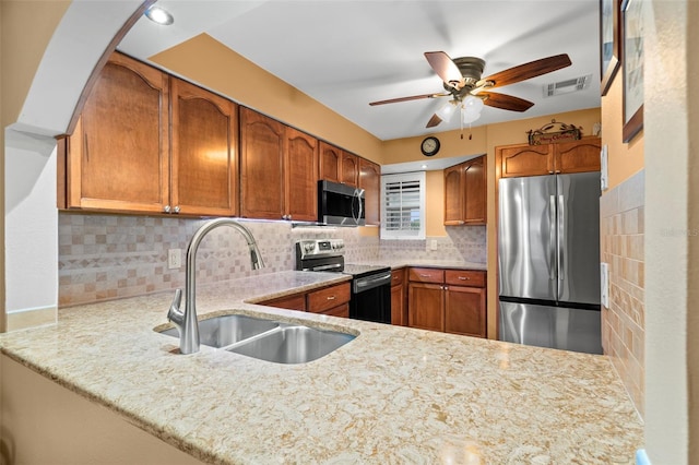 5567 Sea Forest Dr Unit 323, New Port Richey, FL 34652 - photo 2