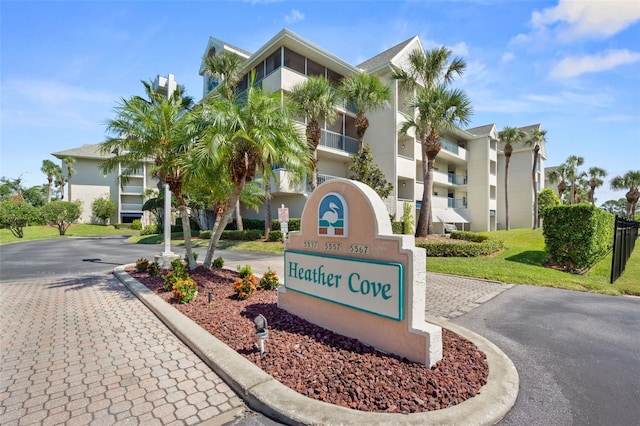 5567 Sea Forest Dr Unit 323, New Port Richey, FL 34652 - photo 1