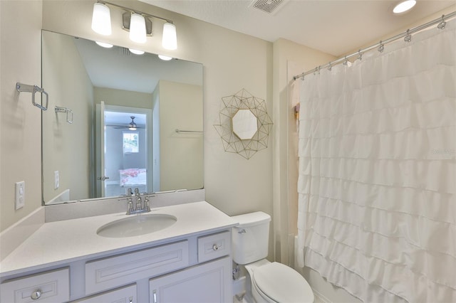 2866 Quail Crest Ct, Valrico, FL 33594 - full bath featuring vanity, shower / bathtub combination with curtain, and ceiling fan