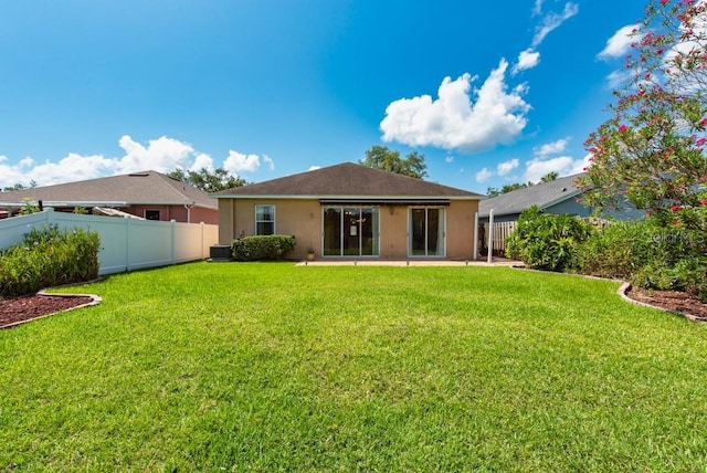 27652 Sky Lake Cir, Wesley Chapel, FL 33544 - photo 2