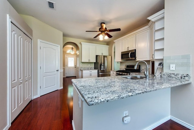 27652 Sky Lake Cir, Wesley Chapel, FL 33544 - photo 10