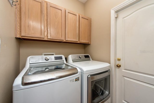 27652 Sky Lake Cir, Wesley Chapel, FL 33544 - photo 25