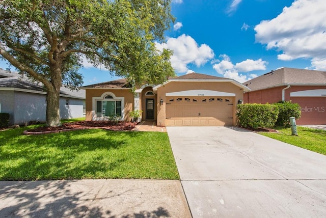 27652 Sky Lake Cir, Wesley Chapel, FL 33544 - photo 32