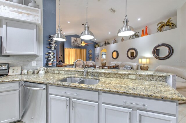 7254 Parkersburg Dr, Wesley Chapel, FL 33545 - photo 12