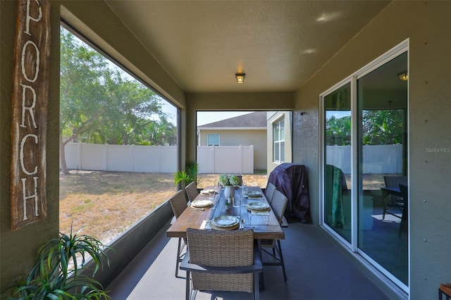 11044 Spring Point Cir, Riverview, FL 33579 - fenced backyard with grilling area and outdoor dining space