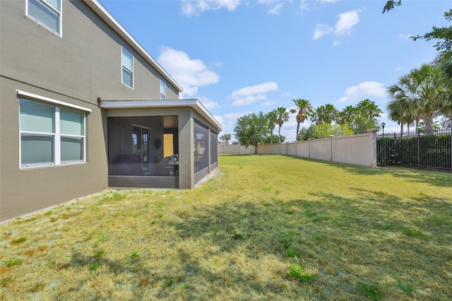 11044 Spring Point Cir, Riverview, FL 33579 - fenced backyard with a sunroom