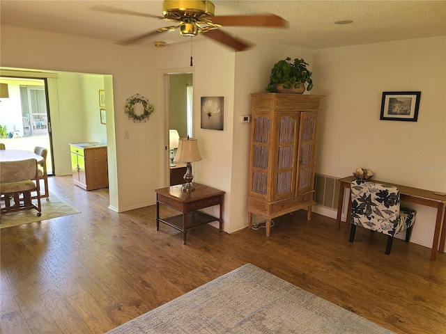 2588 Laurelwood Dr Unit 16A, Clearwater, FL 33763 - photo 7