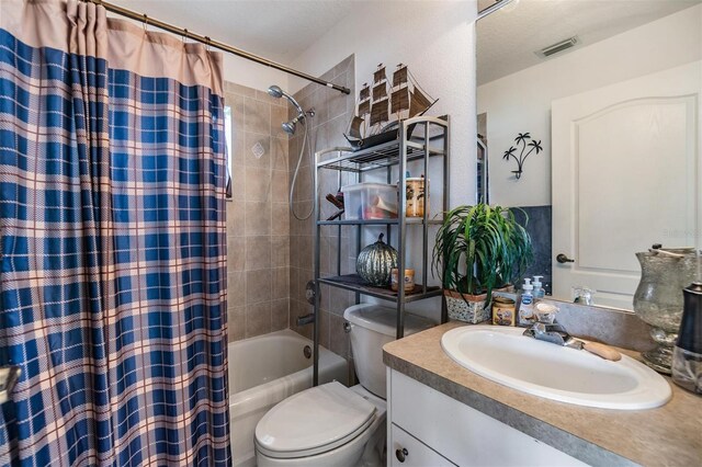 7046 Frascati Loop, Wesley Chapel, FL 33544 - bathroom featuring shower / bath combination with curtain and vanity