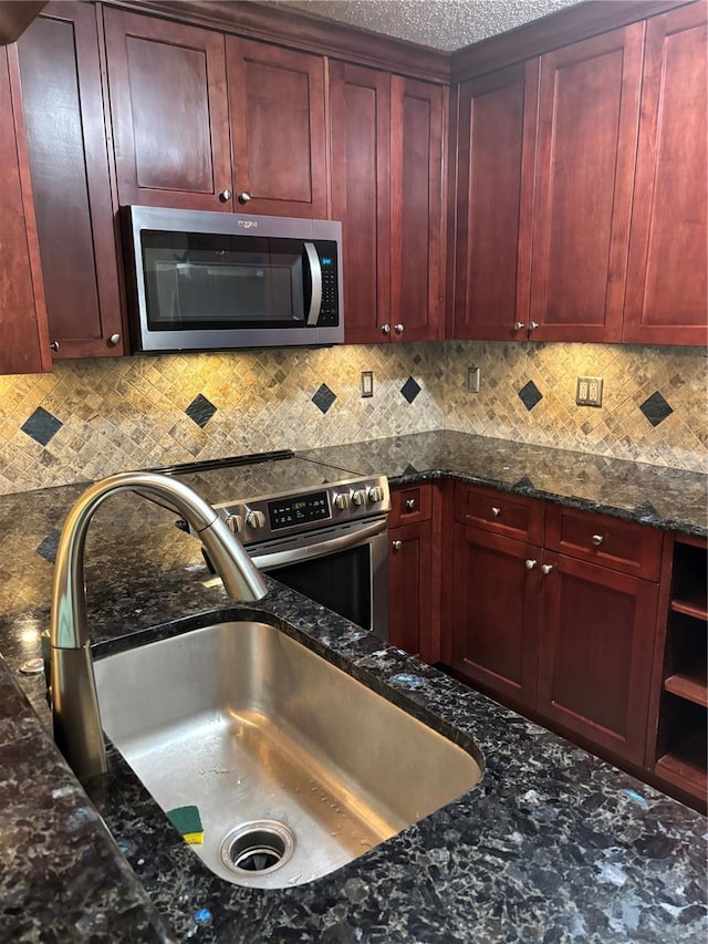 1400 Pine Glen Ln Unit 212D-2, Tarpon Springs, FL 34688 - photo 7