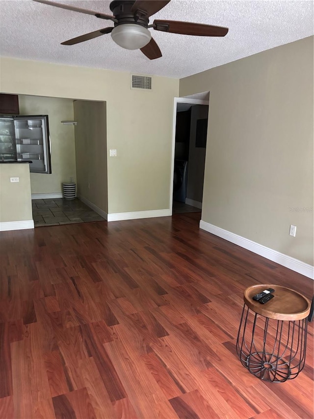 1400 Pine Glen Ln Unit 212D-2, Tarpon Springs, FL 34688 - photo 17