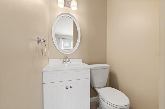 7112 2nd St N, Saint Petersburg, FL 33702 - half bath with toilet and vanity