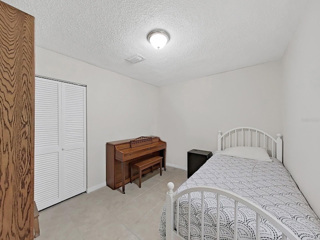 9413 Forest Hills Dr, Tampa, FL 33612 - photo 17