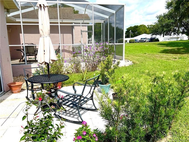 6847 E Queensbury Ln, Inverness, FL 34452 - view of patio / terrace with glass enclosure