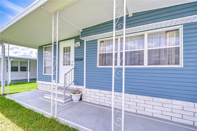 35014 Carl Ave, Zephyrhills, FL 33541 - entrance to property