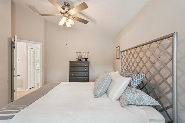 3854 Lyndhurst Ct, Sarasota, FL 34235 - bedroom with vaulted ceiling and a ceiling fan