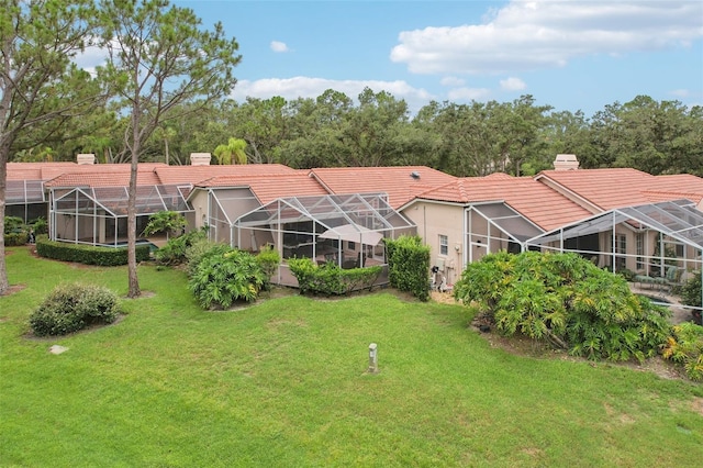 3854 Lyndhurst Ct, Sarasota, FL 34235 - view of grassy yard featuring a lanai