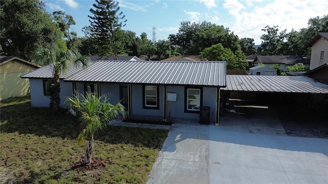 8524 Fish Lake Rd, Tampa, FL 33619 - photo 2