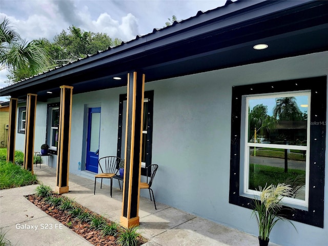 8524 Fish Lake Rd, Tampa, FL 33619 - photo 1
