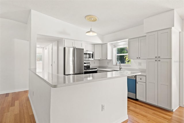 1084 39th Ave NE, Saint Petersburg, FL 33703 - photo 11