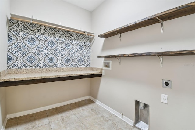 3530 Brook Crossing Dr, Brandon, FL 33511 - washroom with electric dryer hookup, washer hookup, light tile patterned flooring, and gas dryer hookup