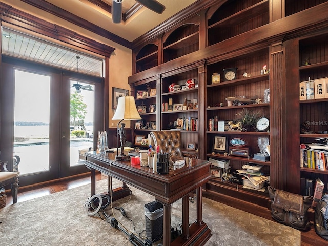 12125 Stonelake Ranch Blvd, Thonotosassa, FL 33592 - office with wood finished floors, a ceiling fan, and crown molding