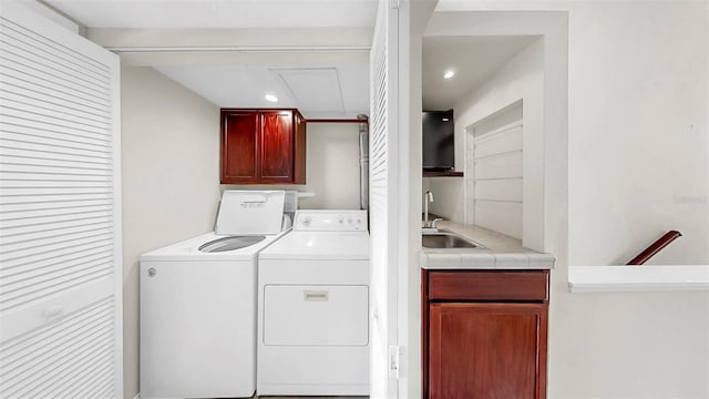 459 Haven Point Dr, Treasure Island, FL 33706 - laundry area featuring washer and clothes dryer and recessed lighting