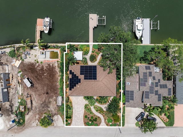 8 Sunset Bay Dr, Belleair, FL 33756 - aerial view of property and surrounding area featuring property boundaries highlighted and a large body of water