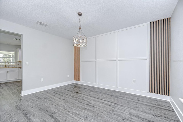 12928 Kings Lake Dr, Gibsonton, FL 33534 - photo 2