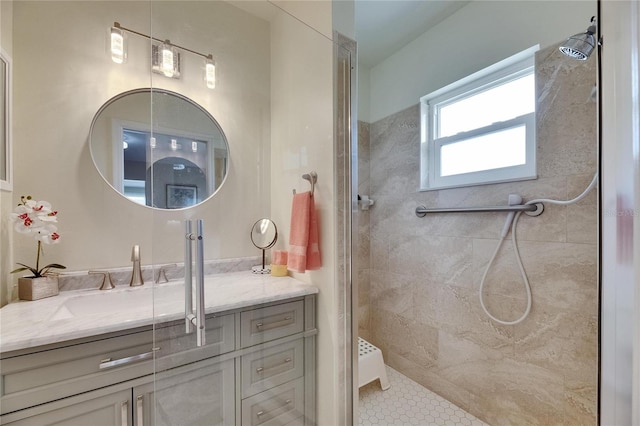 1502 Fort Duquesna Dr, Sun City Center, FL 33573 - bathroom featuring vanity and tiled shower