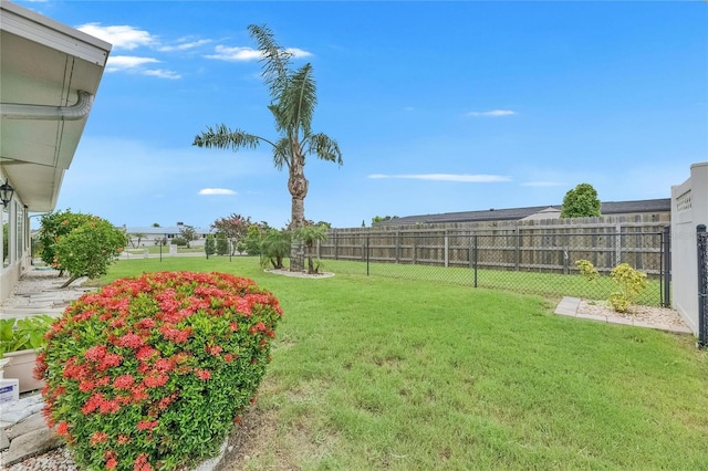 1502 Fort Duquesna Dr, Sun City Center, FL 33573 - view of fenced backyard