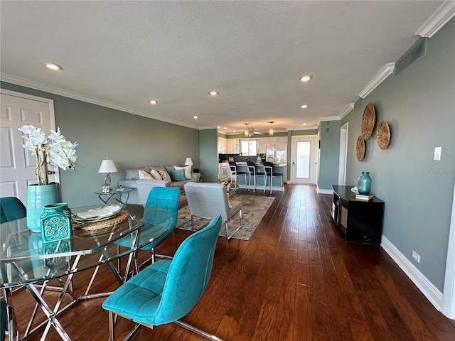 1365 Snell Isle Blvd NE Unit 6E, Saint Petersburg, FL 33704 - dining space featuring dark wood-style floors, ornamental molding, and recessed lighting