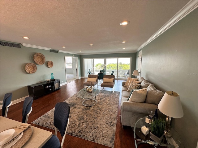 1365 Snell Isle Blvd NE Unit 6E, Saint Petersburg, FL 33704 - living room featuring crown molding, wood finished floors, recessed lighting, and a textured ceiling