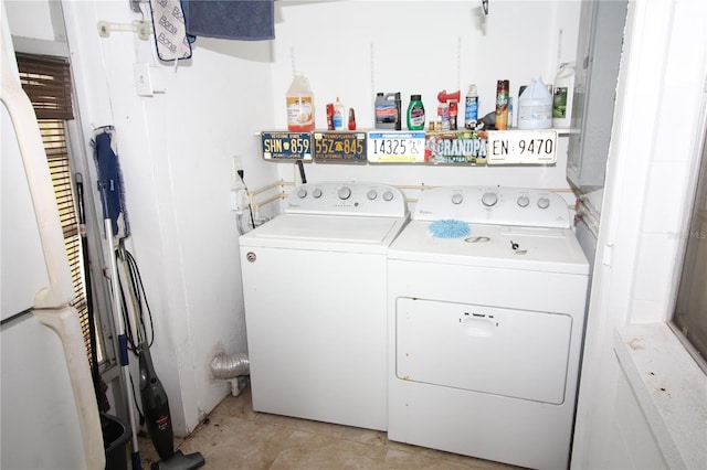 402 Dorchester Pl Unit 44, Sun City Center, FL 33573 - washroom with independent washer and dryer