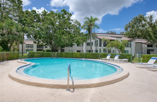 700 Starkey Rd Unit 1145, Largo, FL 33771 - view of community pool