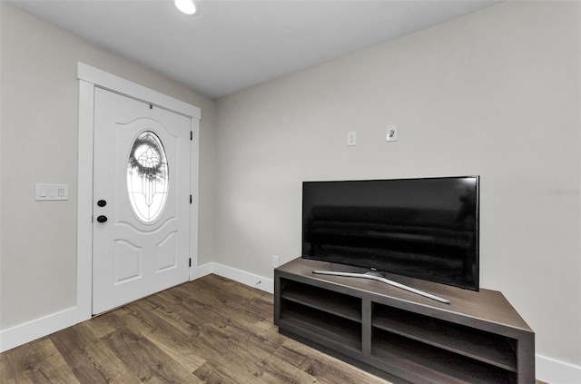 1800 Mapleleaf Blvd, Oldsmar, FL 34677 - foyer entrance featuring baseboards and dark wood-type flooring